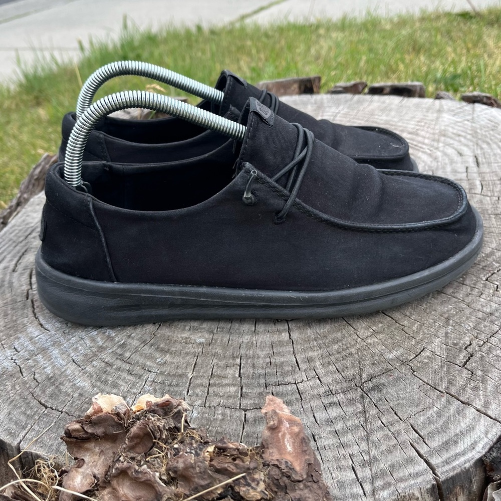 Hey Dude Women’s Wendy X Wide Slip On Shoes Size 9 Triple Black
